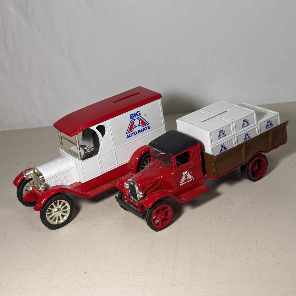ERTL Delivery Van Piggy Banks